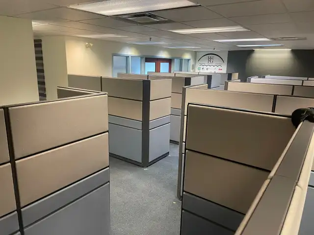 Teknion Refresh Wall – Your Office, Your Way! Call to get quote! - Photo 3