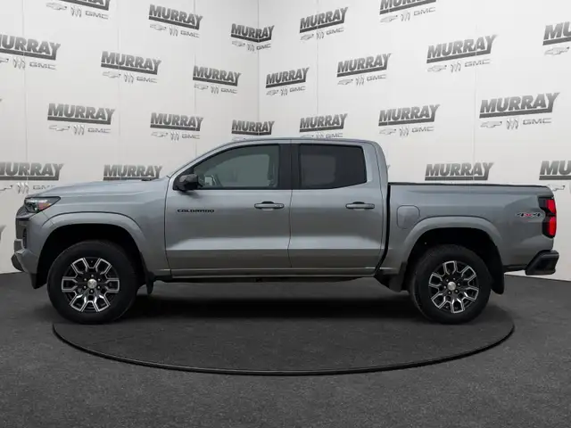2024 Chevrolet Colorado 4WD LT - Photo 2