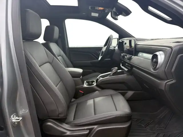 2024 Chevrolet Colorado 4WD LT - Photo 15