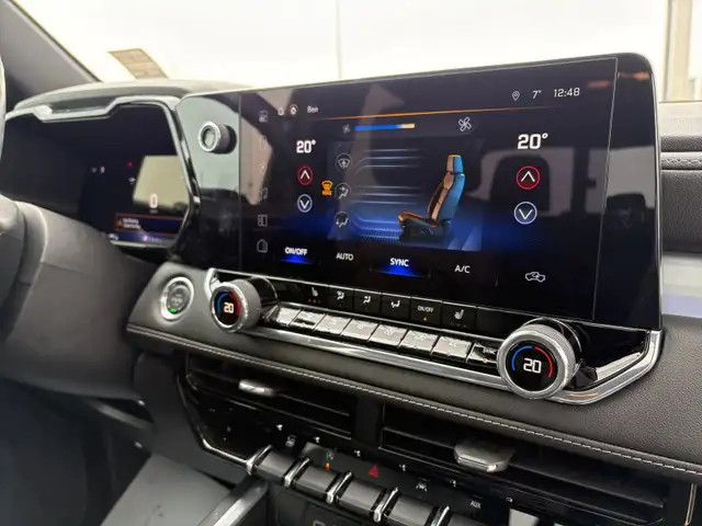 2024 Chevrolet Colorado 4WD LT - Photo 16