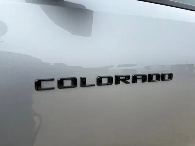 2024 Chevrolet Colorado 4WD LT - Photo 24