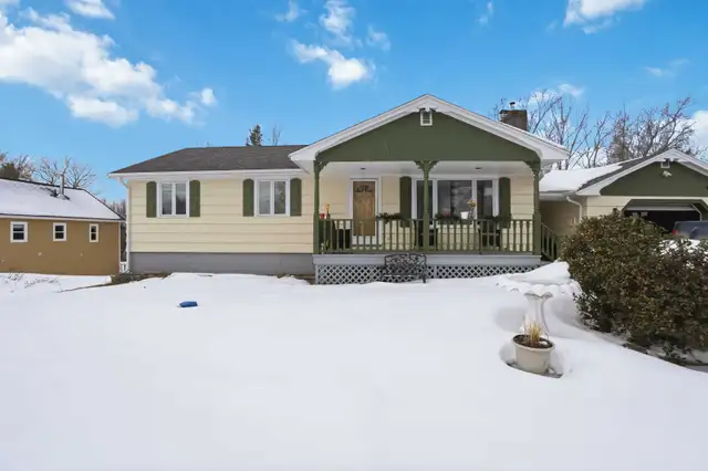 33 Henshaw Dr 4 Bed 1.5 Bath Family Home