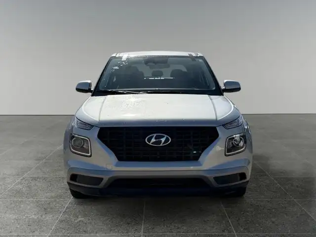 2024 Hyundai Venue Essential - Photo 10