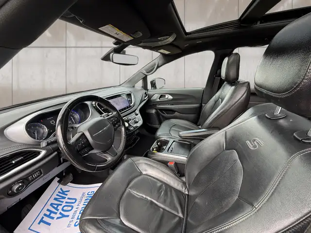 2022 Chrysler Pacifica Touring L FWD - Photo 7