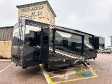 2025 Keystone RV Montana 3781RL Huge Rear Living - Photo 4