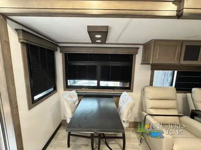 2025 Keystone RV Montana 3781RL Huge Rear Living - Photo 9