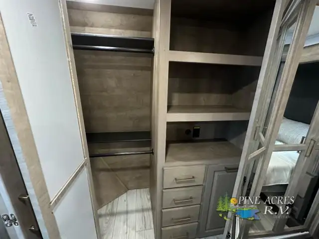 2025 Keystone RV Montana 3781RL Huge Rear Living - Photo 35