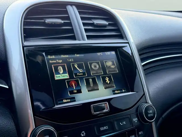 2015 Chevrolet Malibu LT - Photo 6