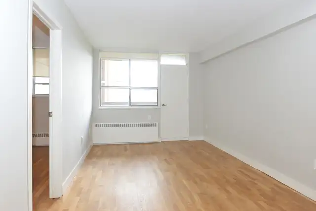 Renovated One bedroom, Dundas and Parliament - ID 4215 - Photo 8