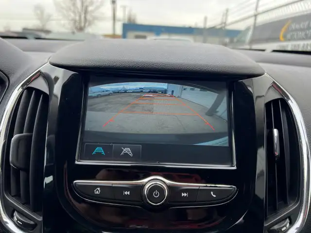 2017 Chevrolet Cruze Premier - Photo 11