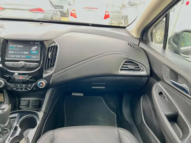 2017 Chevrolet Cruze Premier - Photo 16