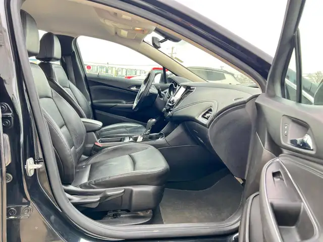 2017 Chevrolet Cruze Premier - Photo 21