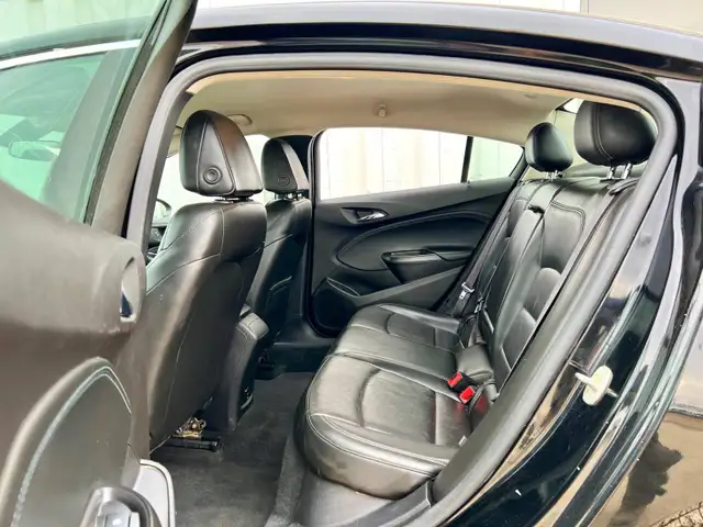 2017 Chevrolet Cruze Premier - Photo 23