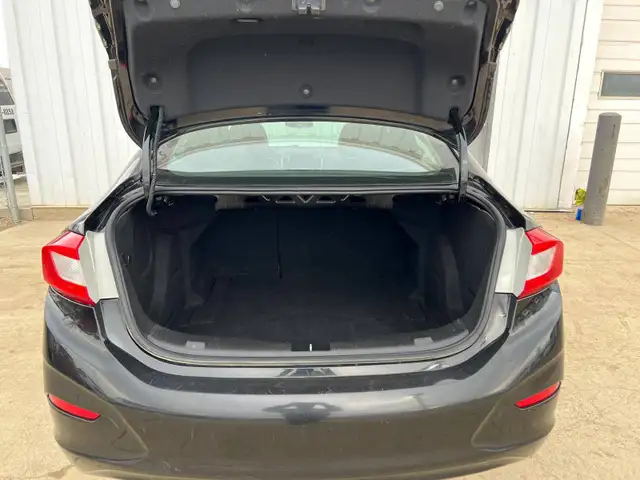 2017 Chevrolet Cruze Premier - Photo 24