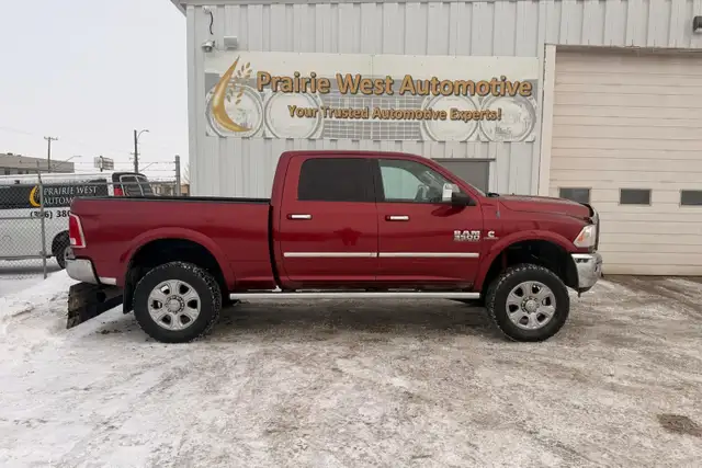 2013 Ram 3500 Laramie Crew Cab 6.7L L6 - Photo 4