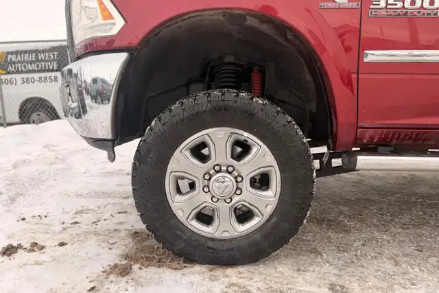 2013 Ram 3500 Laramie Crew Cab 6.7L L6 - Photo 11