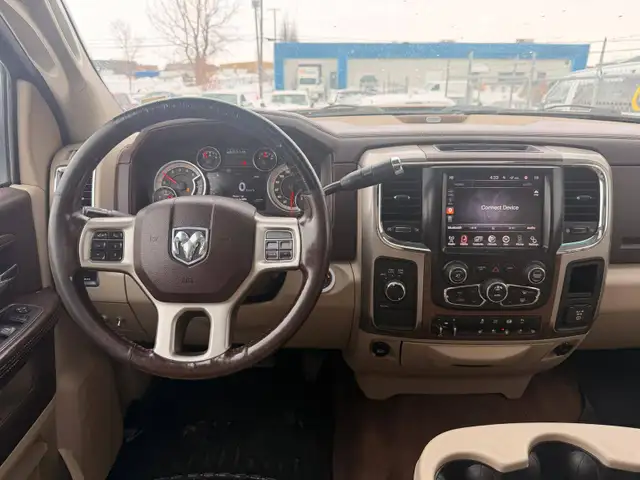 2013 Ram 3500 Laramie Crew Cab 6.7L L6 - Photo 12