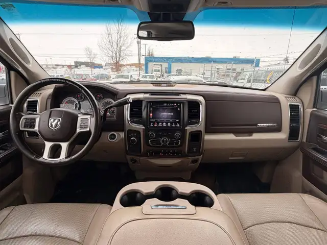 2013 Ram 3500 Laramie Crew Cab 6.7L L6 - Photo 21