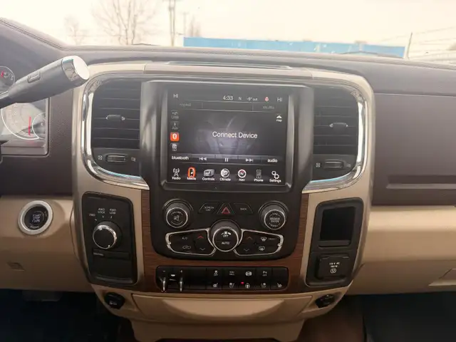 2013 Ram 3500 Laramie Crew Cab 6.7L L6 - Photo 23