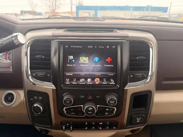 2013 Ram 3500 Laramie Crew Cab 6.7L L6 - Photo 27