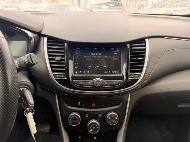 2020 Chevrolet Trax LT - Photo 19