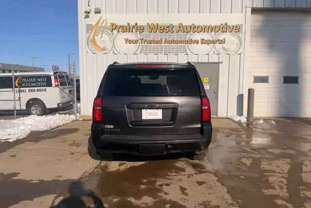 2017 Chevrolet Tahoe LT 4WD - 7 Passenger - Photo 6