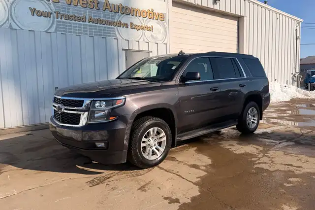 2017 Chevrolet Tahoe LT 4WD - 7 Passenger - Photo 9