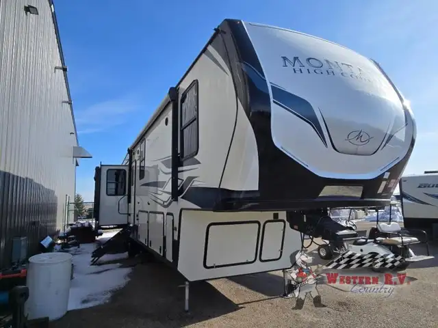 2022 Keystone RV Montana High Country 385BR