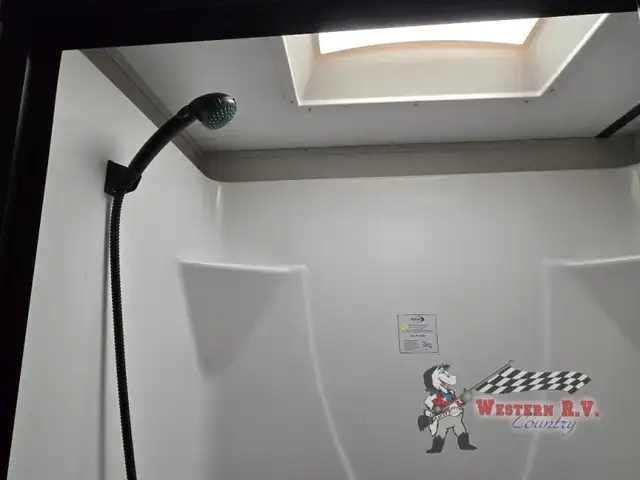 2022 Keystone RV Montana High Country 385BR - Photo 33