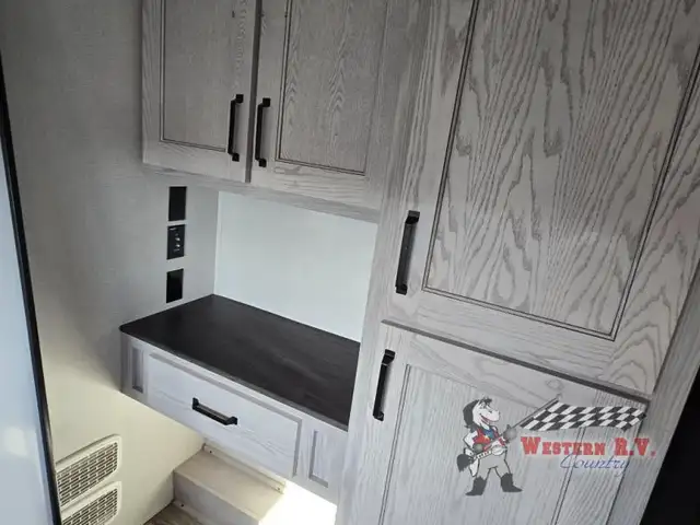 2022 Keystone RV Montana High Country 385BR - Photo 36