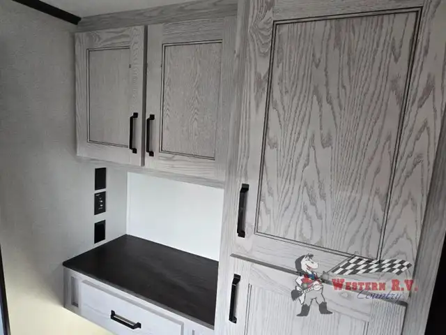 2022 Keystone RV Montana High Country 385BR - Photo 37