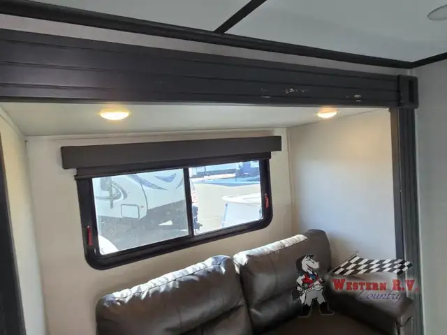 2022 Keystone RV Montana High Country 385BR - Photo 39