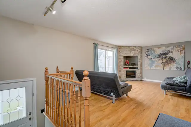 Spacious 3-Bedroom in Ottawa’s East End – 201 Gladu st. Ottawa - Photo 3