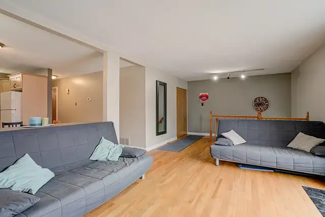 Spacious 3-Bedroom in Ottawa’s East End – 201 Gladu st. Ottawa - Photo 4