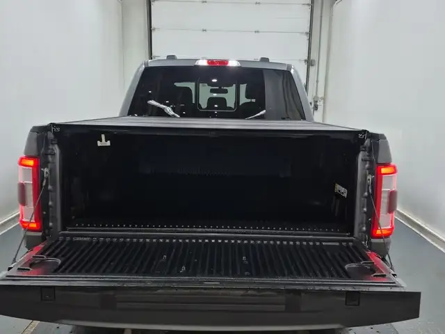 2022 Ford F-150 LARIAT 4WD 502A SPORT TWIN MOON TONNEAU BOXLINER - Photo 9