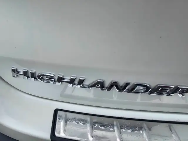 2018 TOYOTA HIGHLANDER LIMITED EDITION AWD ONE OWNER NON SMOKER - Photo 5