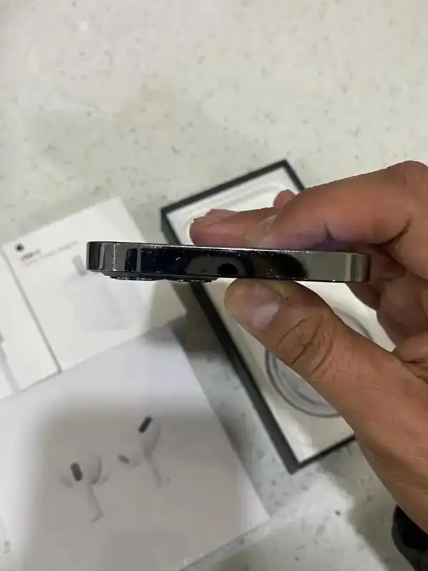 iPhone 12 PRO 512GB Unlocked - Mint Condition! - Photo 3