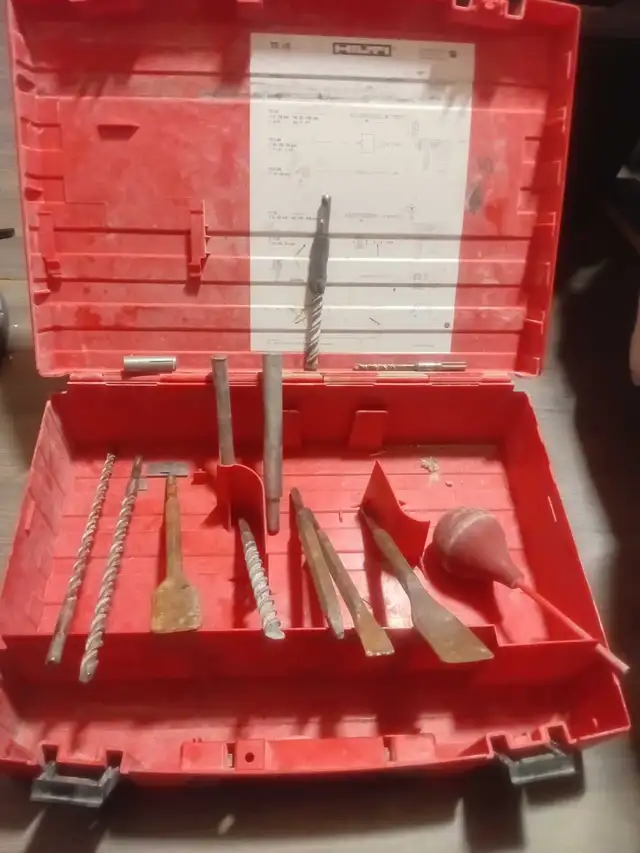 Hilti TE 16 Rotary Hammer Drill - Photo 2