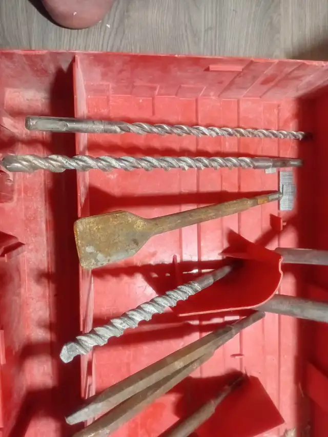 Hilti TE 16 Rotary Hammer Drill - Photo 3