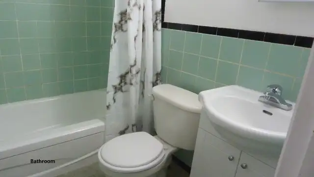 1 BEDROOM APARTMENT - NORTHEND - Photo 6