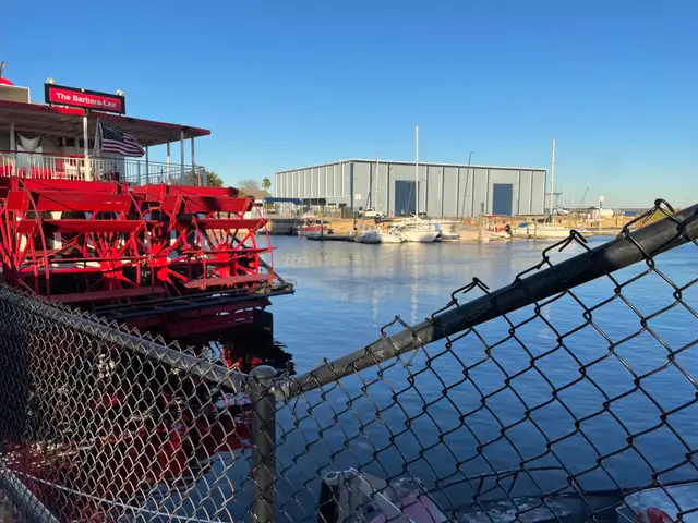 room st anne mcgill $650 text 514 206-0449