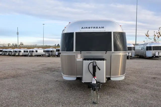 2024 Airstream Caravel 22FB - Photo 2