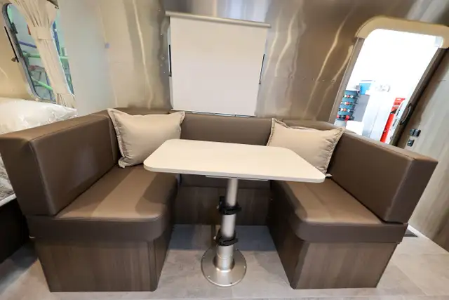 2024 Airstream Caravel 22FB - Photo 12