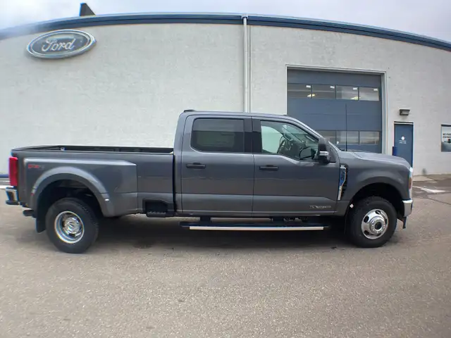 2026 Ford Super Duty F-350 Dually XLT FX4 623A - Photo 6