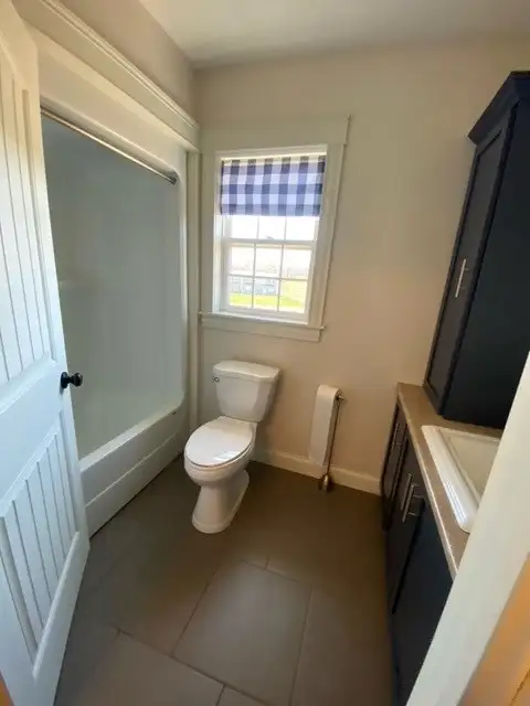 4 Bedroom Townhouse in Stratford - Photo 7