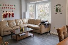 Five Bedroom Student Home in a Prime Location Near Stone Rd Mall - Photo 2