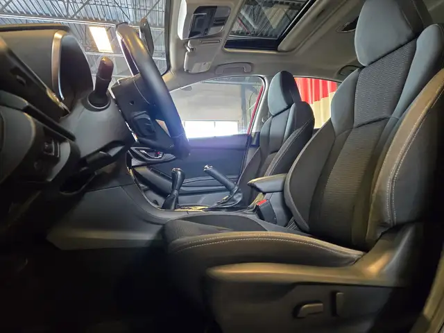 2018 Subaru Impreza SportManual | Sunroof | No Accidents - Photo 10