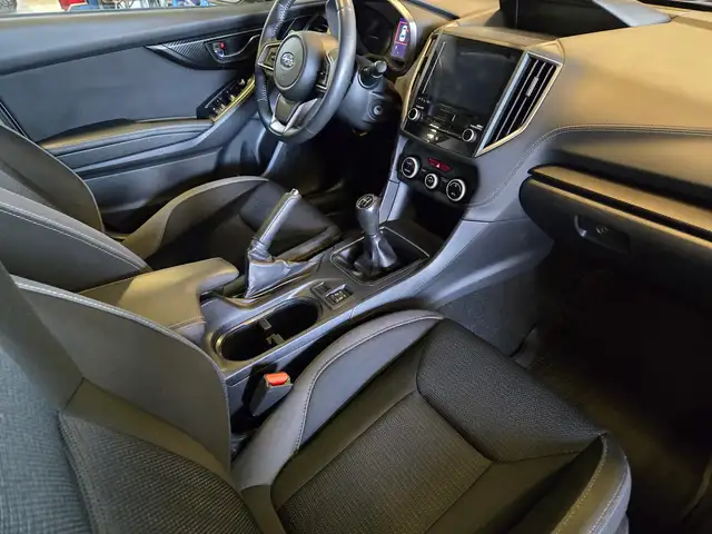 2018 Subaru Impreza SportManual | Sunroof | No Accidents - Photo 14