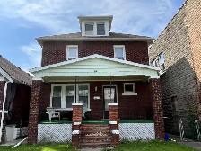 Whole House for Rent – 69 Shepherd St E, Windsor