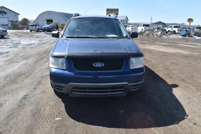 2005 Ford Freestyle SE AWD - Photo 5